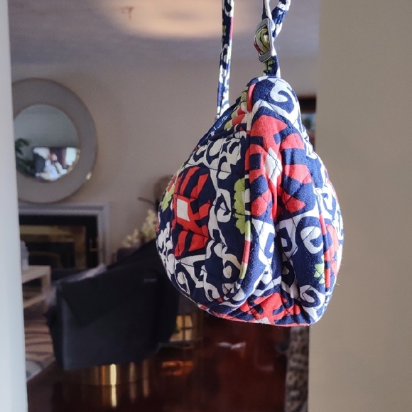 Vera Bradley Blue and Red Patterned Small Shoulder Bag With Coin Pouch - Picture 3 of 11